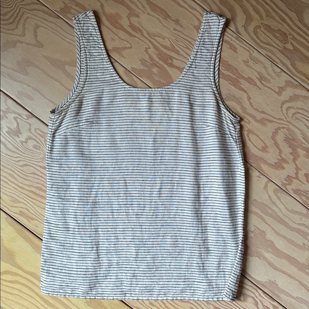 Not Perfect Linen Scoop Neck Tank Top